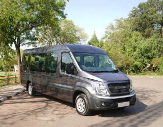 17 Seater Urbania Traveller