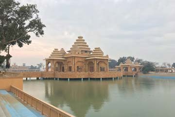 Amritsar Wagah Border & Ram Tirath Tour